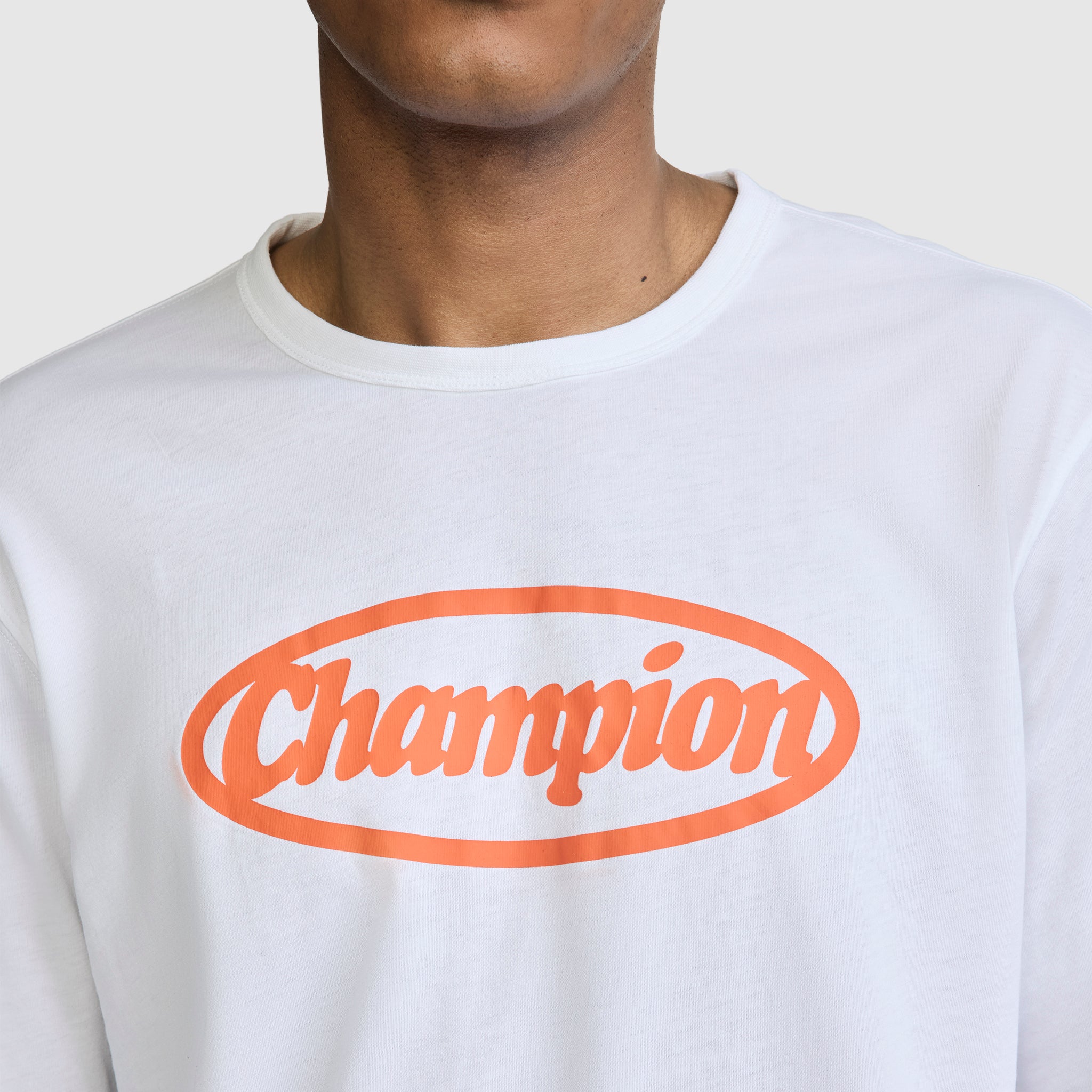 Medallion Long Sleeve Graphic T-Shirt - Image 4